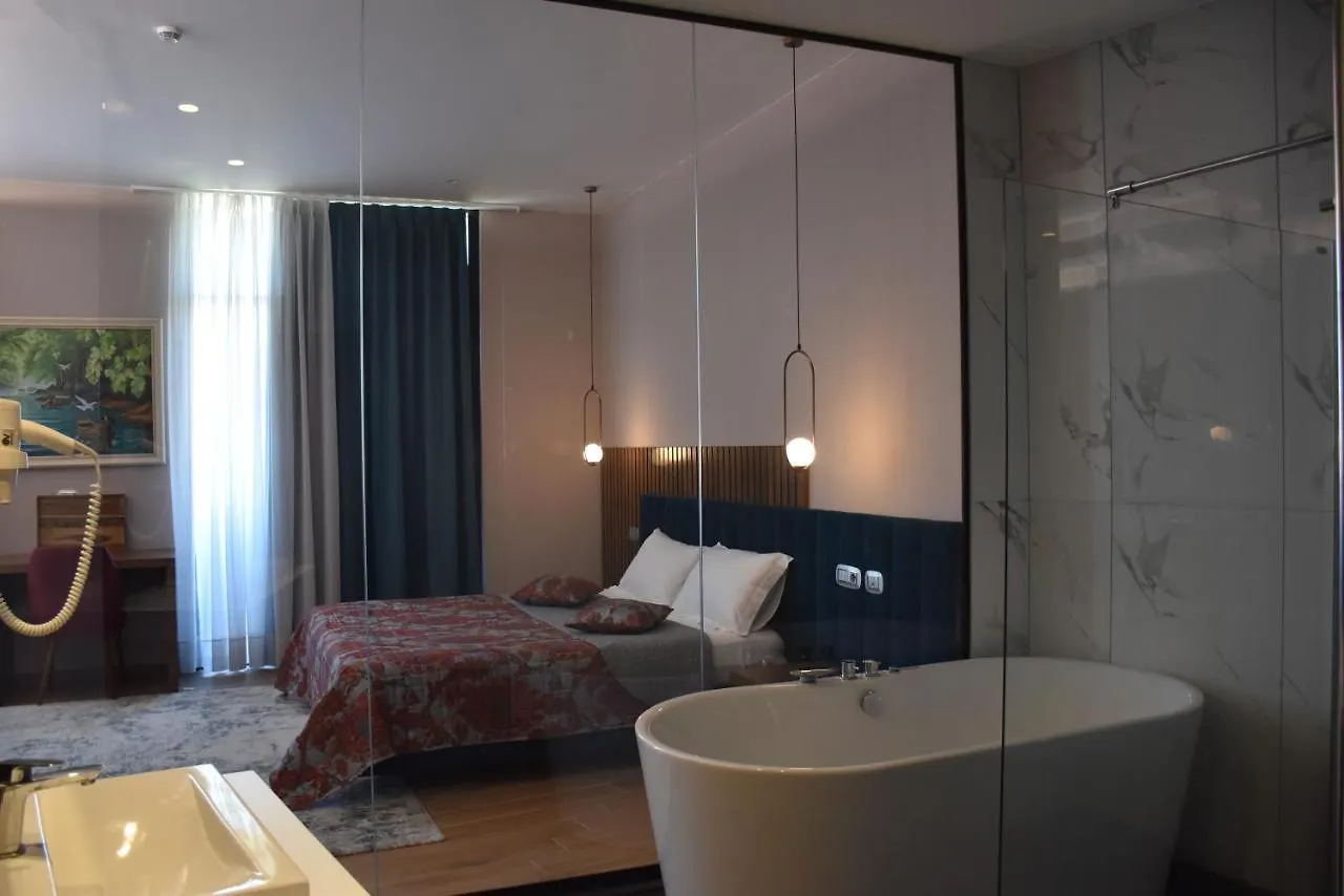 Hotel Coco Tirana 0*,